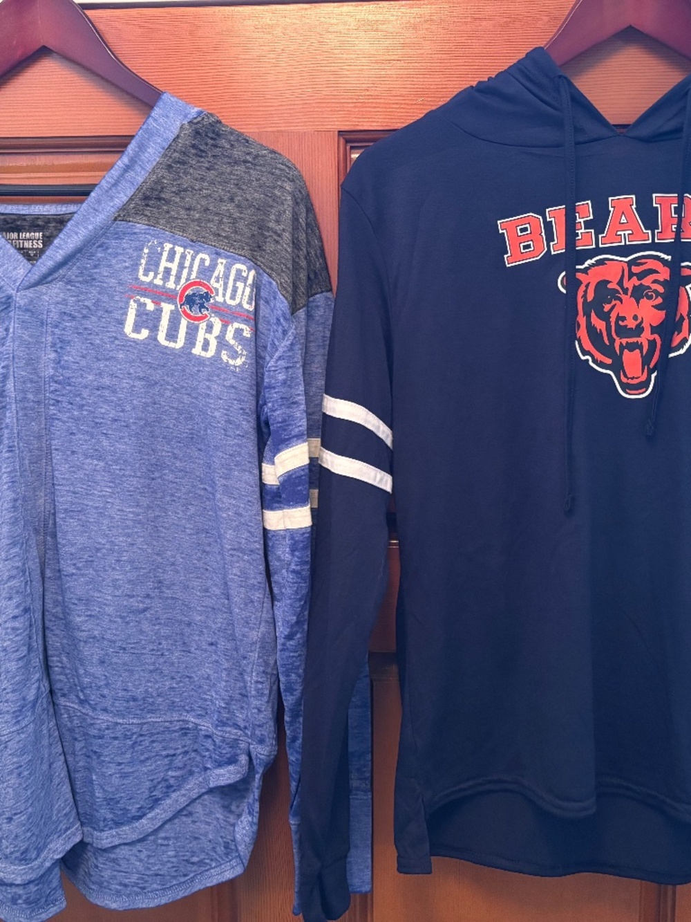 Womens medium Chicago Bears and Chicago Cubs hoodies